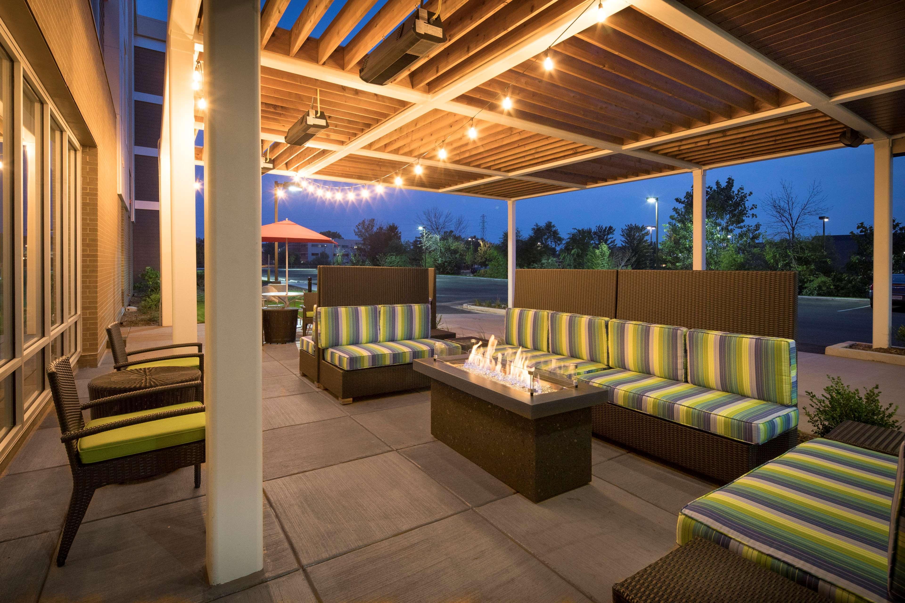 Hotel Home2 By Hilton South Bend
