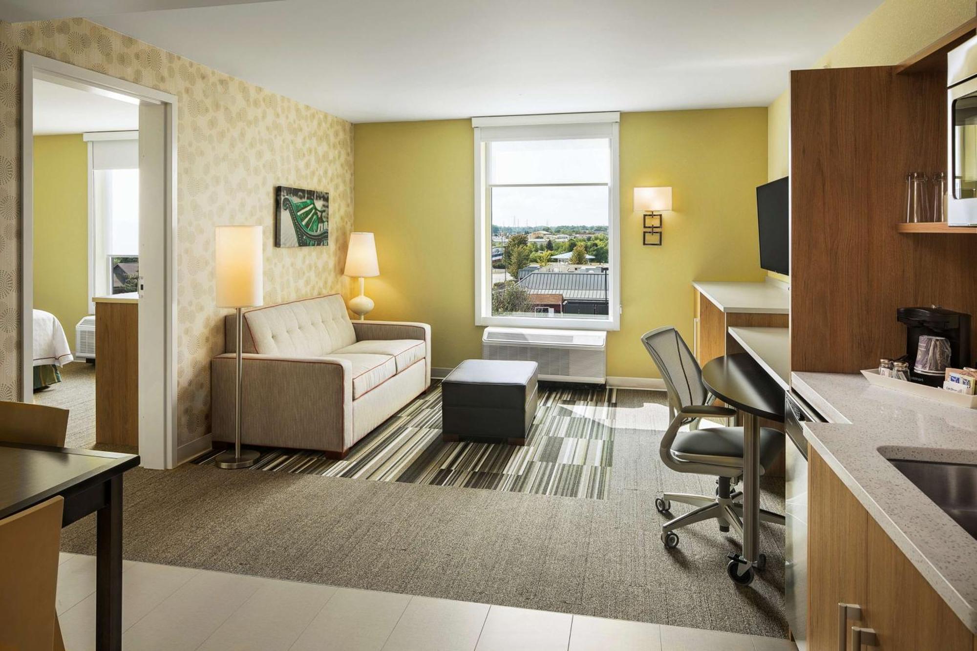 Home2 By Hilton South Bend Hotel Mishawaka