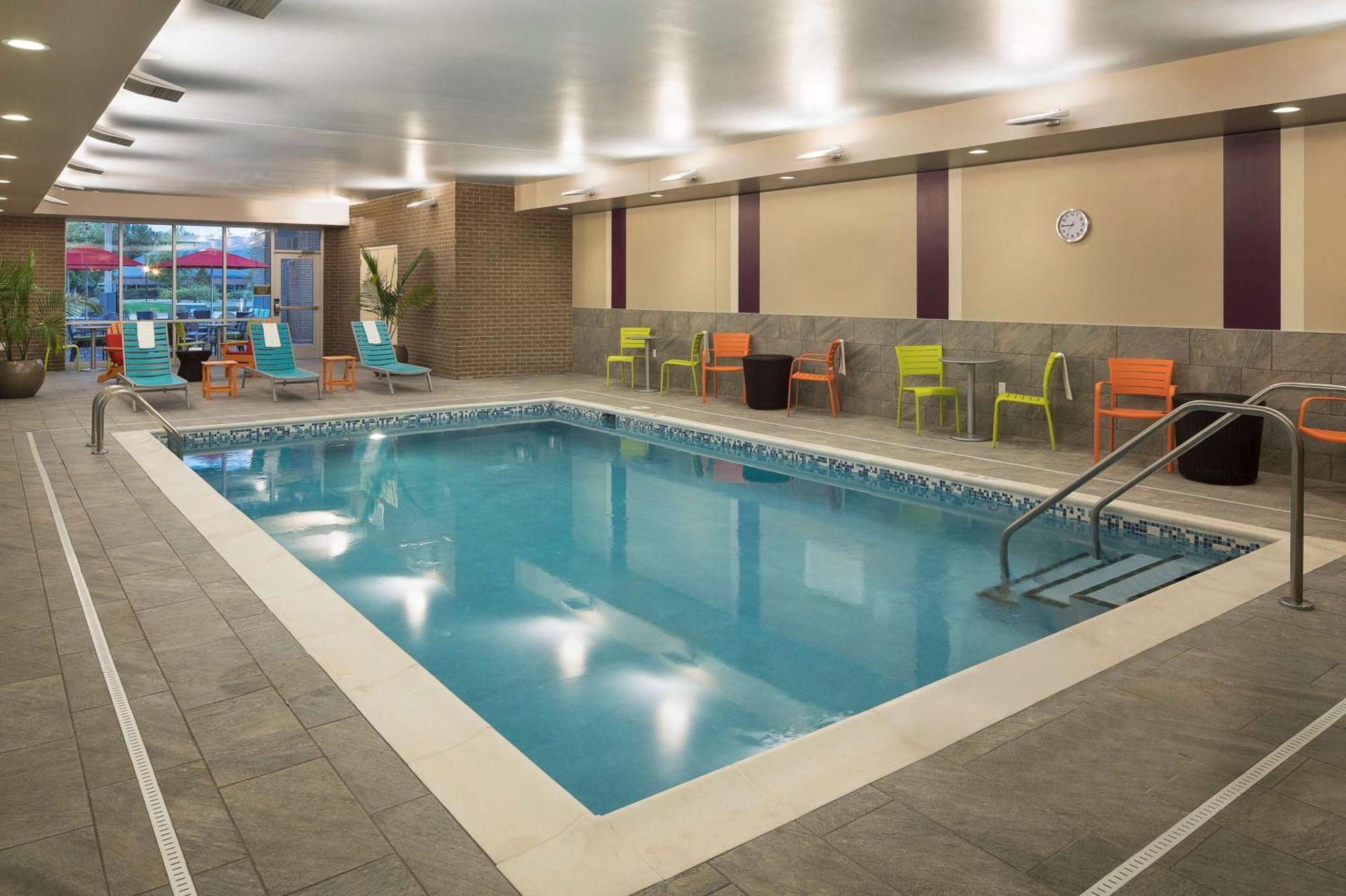 Home2 By Hilton South Bend Hotel