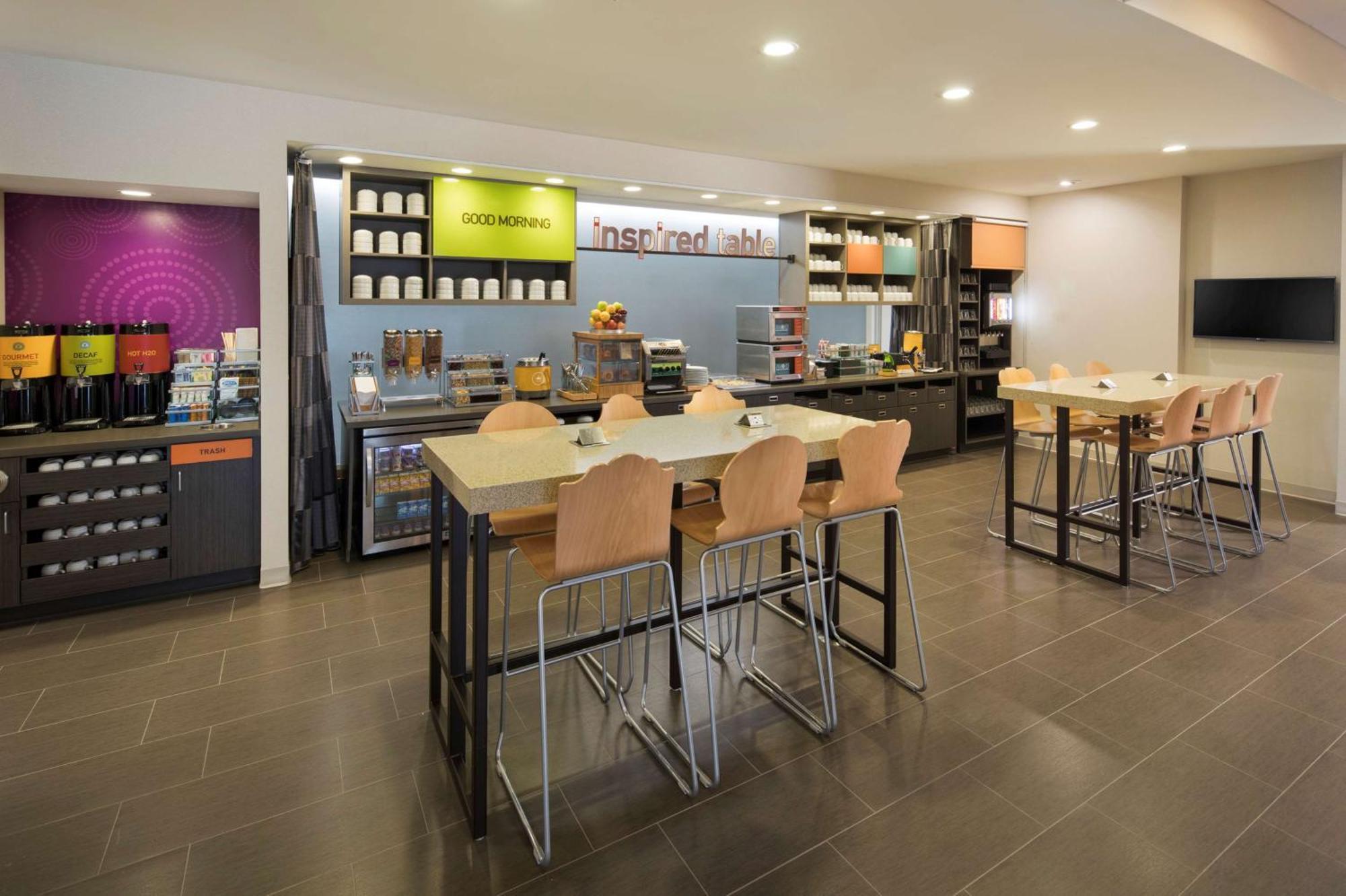 Hotel Home2 By Hilton South Bend 3*